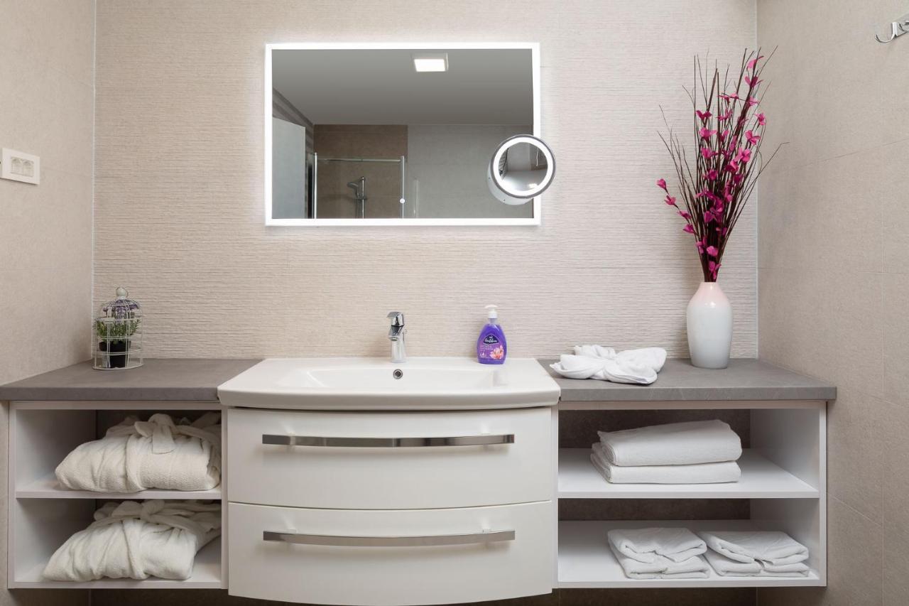 Villa Aqua - Adults Only Бол Екстериор снимка